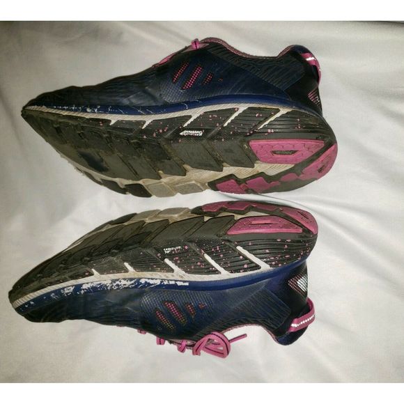 Hoka One One Gaviota‎ 2 Black pink Running Sneakers size 8.5 - Picture 5 of 9